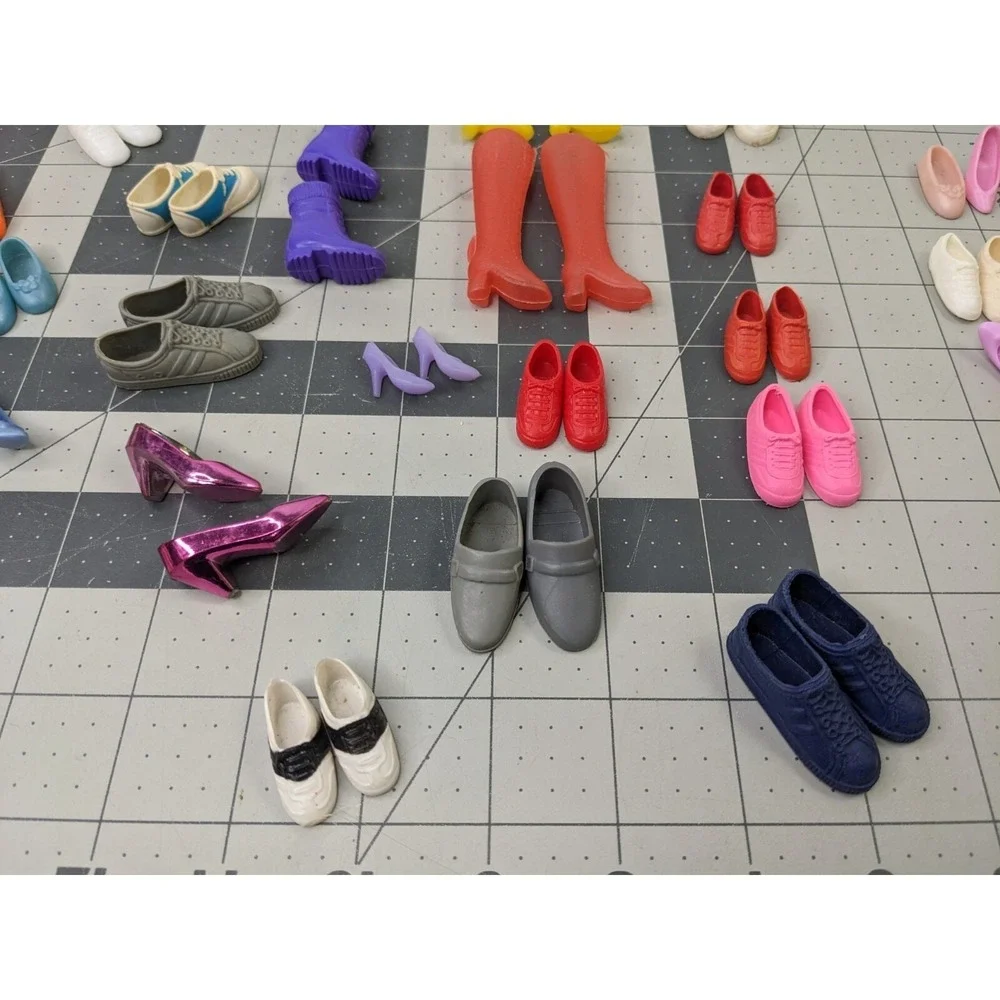 Fashion Doll Large Lot of Shoes Boots Doll‎ Male Female
